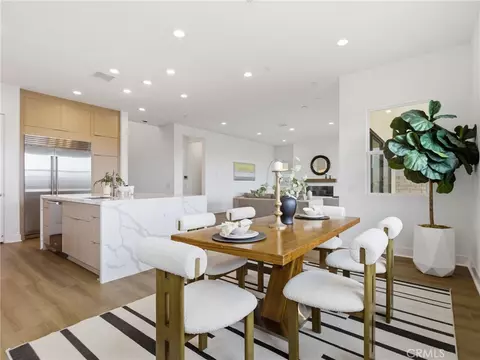 Dining - 27546 Juniper Ln, Valencia, CA 91381 photo 2 of 2