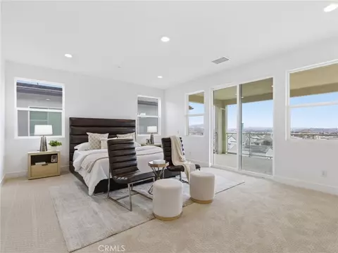 Bedroom - 27546 Juniper Ln, Valencia, CA 91381 photo 2 of 12