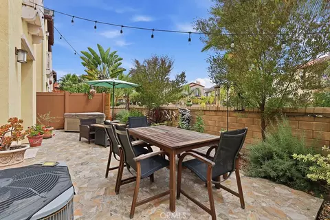 Exterior - 1616 Range Rd, Oxnard, CA 93036 photo 4 of 17