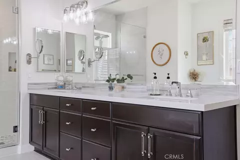 Bath - 1616 Range Rd, Oxnard, CA 93036 photo 4 of 7