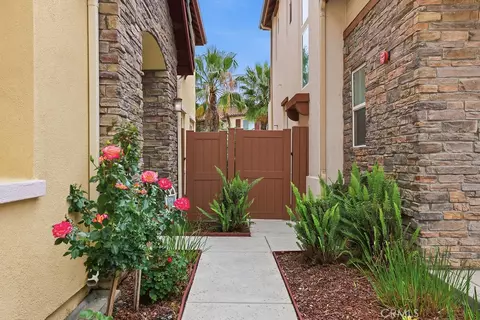 Exterior - 1616 Range Rd, Oxnard, CA 93036 photo 1 of 17