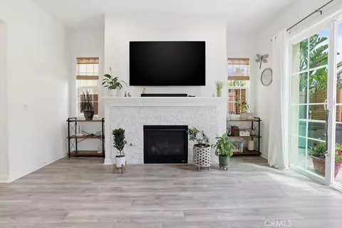 Living - 1616 Range Rd, Oxnard, CA 93036 photo 1 of 2