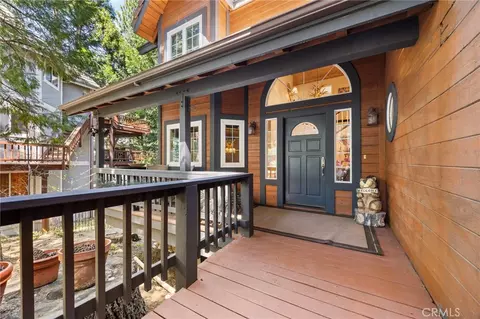 Exterior - 447 Bay View Dr, Lake Arrowhead, CA 92352 photo 2 of 10