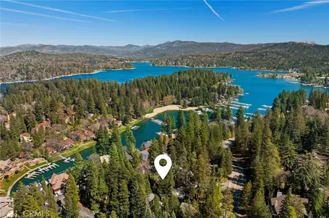 View/Area - 447 Bay View Dr, Lake Arrowhead, CA 92352 photo 1 of 5