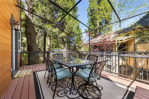 Exterior - 447 Bay View Dr, Lake Arrowhead, CA 92352 photo 3 of 10