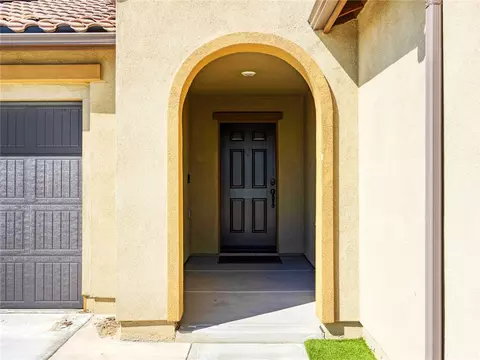 Other - 2113 E Donatello St, Lancaster, CA 93535 photo 1 of 6