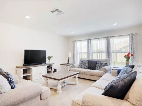 Living - 2113 E Donatello St, Lancaster, CA 93535 photo 3 of 4