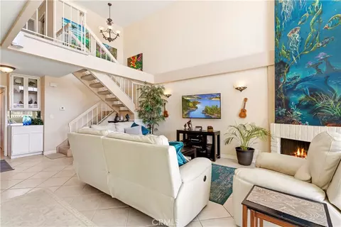 Living - 4574 Gateshead, Oxnard, CA 93035 photo 3 of 8