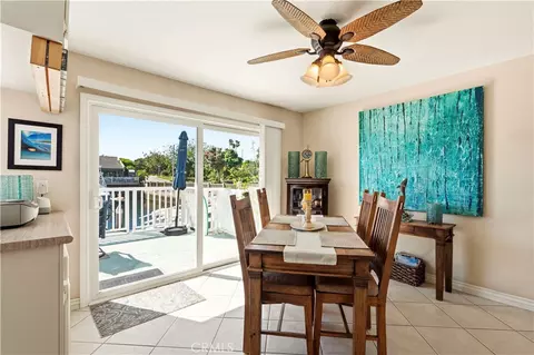 Dining - 4574 Gateshead, Oxnard, CA 93035 photo 1 of 3