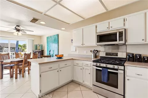 Kitchen - 4574 Gateshead, Oxnard, CA 93035 photo 3 of 3