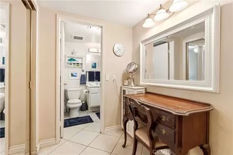 Bath - 4574 Gateshead, Oxnard, CA 93035 photo 2 of 3