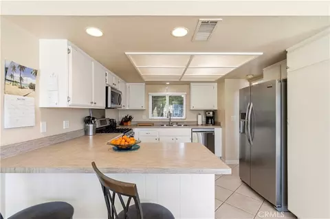 Kitchen - 4574 Gateshead, Oxnard, CA 93035 photo 1 of 9