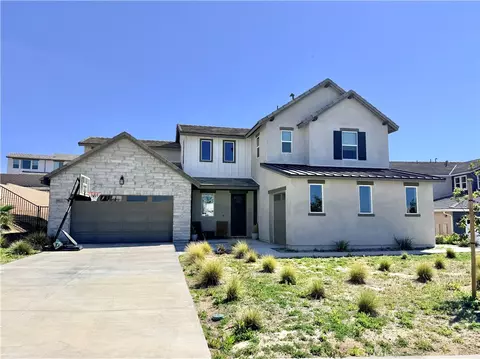 30012 Chestnut Ln, Castaic, CA 91384
