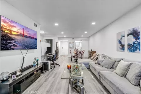 6545 Reseda Blvd #6, Reseda, CA 91335 photo 3
