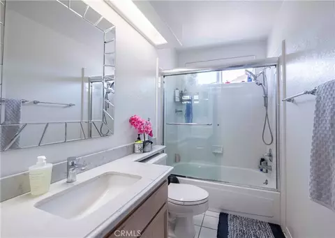 Bath - 985 Brandon Ave, Simi Valley, CA 93065 photo 9 of 11
