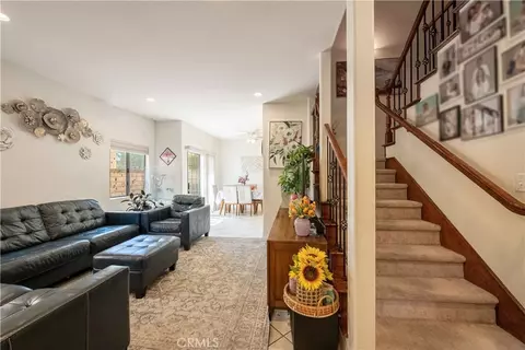 Entry Way - 985 Brandon Ave, Simi Valley, CA 93065 photo 1 of 5