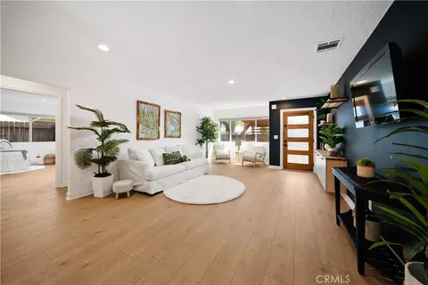 7851 Texhoma, Northridge, CA 91325