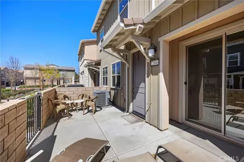 Exterior - 22886 Concord, Saugus, CA 91350 photo 3 of 3