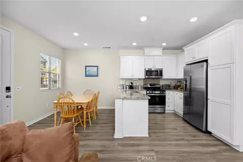 Other - 22886 Concord, Saugus, CA 91350 photo 11 of 19