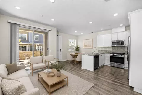 Living - 22886 Concord, Saugus, CA 91350 photo 1 of 1