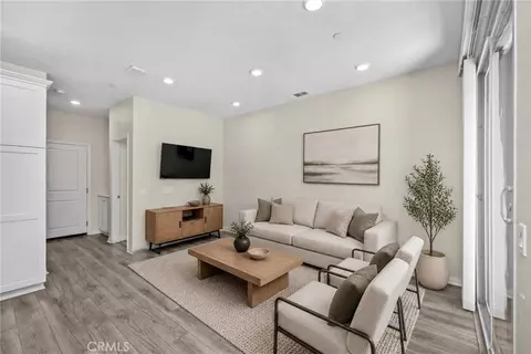 Other - 22886 Concord, Saugus, CA 91350 photo 2 of 19