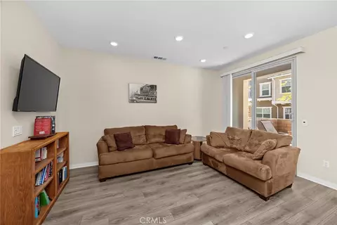 Other - 22886 Concord, Saugus, CA 91350 photo 5 of 19
