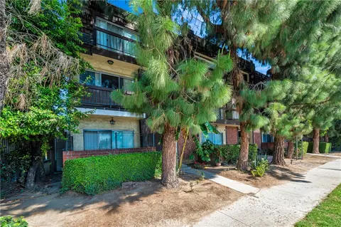 21219 Roscoe Blvd #111, Canoga Park, CA 91304