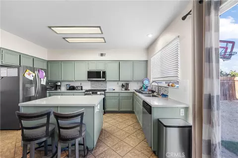 Kitchen - 36624 Roosevelt, Palmdale, CA 93552 photo 1 of 2