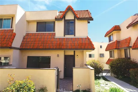 27623 Nugget Dr #4, Canyon Country, CA 91387