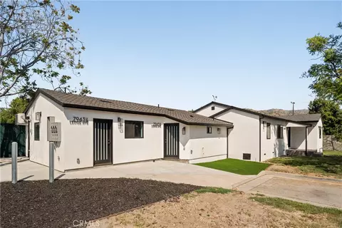7943 Ledge Ave, Sun Valley, CA 91352