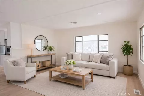 5 Ramona Way, Mission Hills, CA 91345