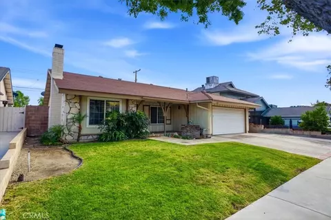 19526 Babington, Canyon Country, CA 91351
