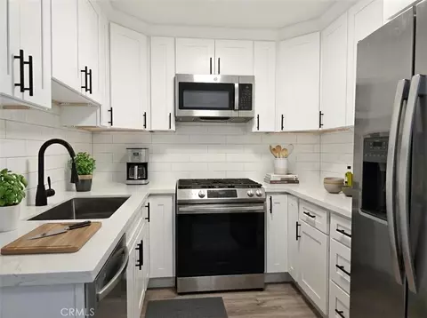 9525 Sylmar Ave #2, Panorama City, CA 91402