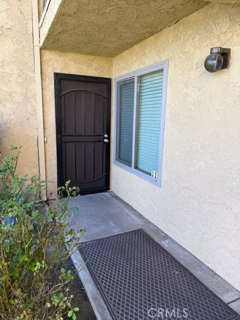 42935 15th W #11, Lancaster, CA 93534