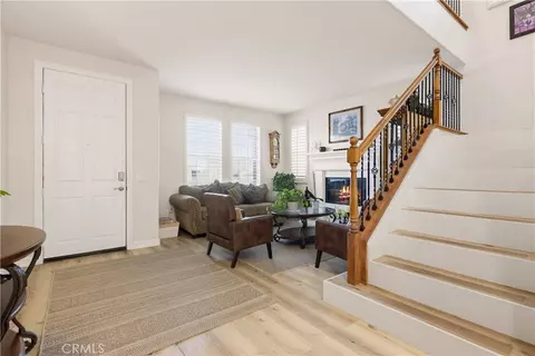 Entry Way - 19721 Mathilde Ln, Saugus, CA 91350 photo 2 of 6
