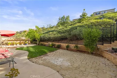 Exterior - 19721 Mathilde Ln, Saugus, CA 91350 photo 6 of 9