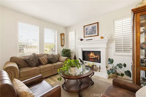 Living - 19721 Mathilde Ln, Saugus, CA 91350 photo 1 of 5
