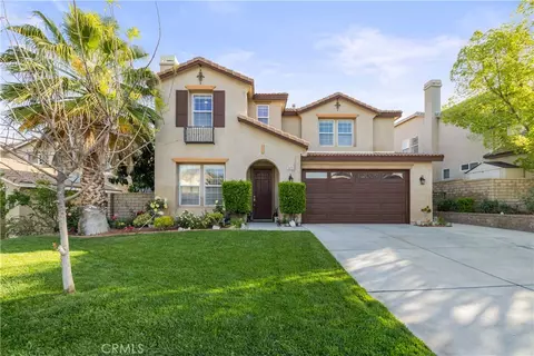 19721 Mathilde Ln, Saugus, CA 91350