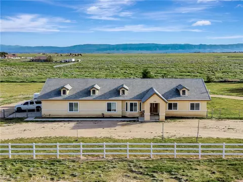 7306 W Avenue A8, Lancaster, CA 93536