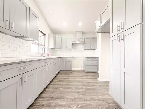 Kitchen - 14312 Dover, Mojave, CA 93501 photo 1 of 1