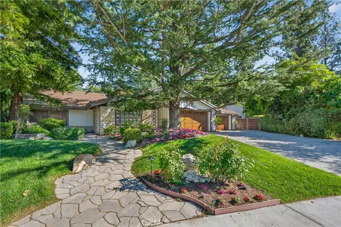 9516 Capistrano, Chatsworth, CA 91311