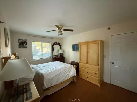 Bedroom - 42834 Sonoma Dr, Big Bear Lake, CA 92315 photo 4 of 6
