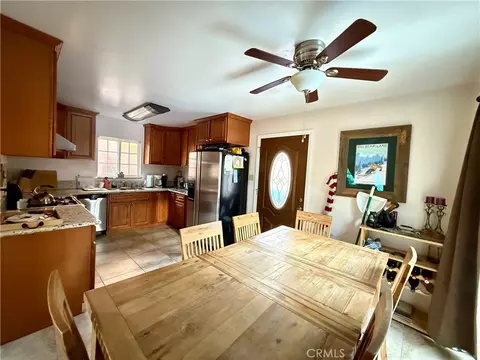 Dining - 42834 Sonoma Dr, Big Bear Lake, CA 92315 photo 1 of 2