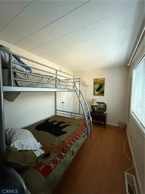 Bedroom - 42834 Sonoma Dr, Big Bear Lake, CA 92315 photo 5 of 6