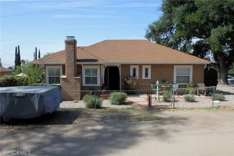 13250 Dyer St, Sylmar, CA 91342