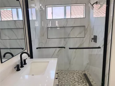 Bath - 2515 Callahan Ave, Simi Valley, CA 93065 photo 3 of 5