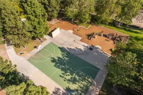 View/Area - 2515 Callahan Ave, Simi Valley, CA 93065 photo 6 of 9