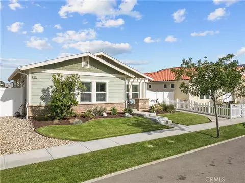 Exterior - 4066 Aurora, Piru, CA 93040 photo 10 of 12