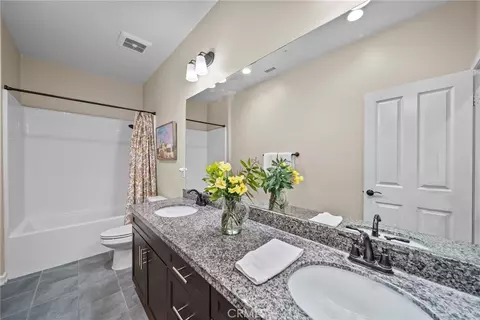 Bath - 4066 Aurora, Piru, CA 93040 photo 1 of 1