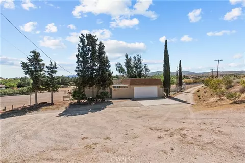 3521 E Avenue T4, Palmdale, CA 93550